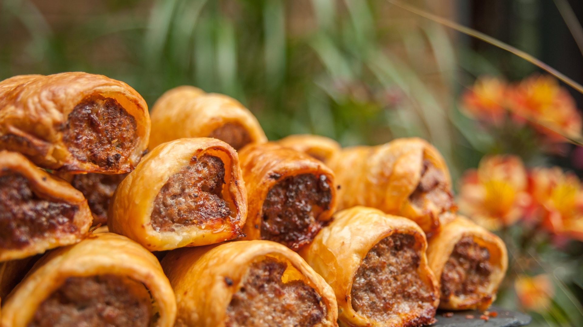 Sausage Rolls (wecompress.com)